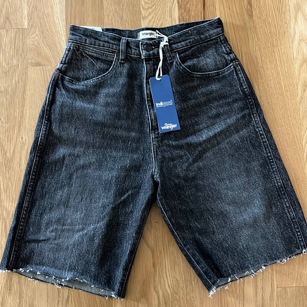 Wrangler High Rise Festival Bermuda Shorts